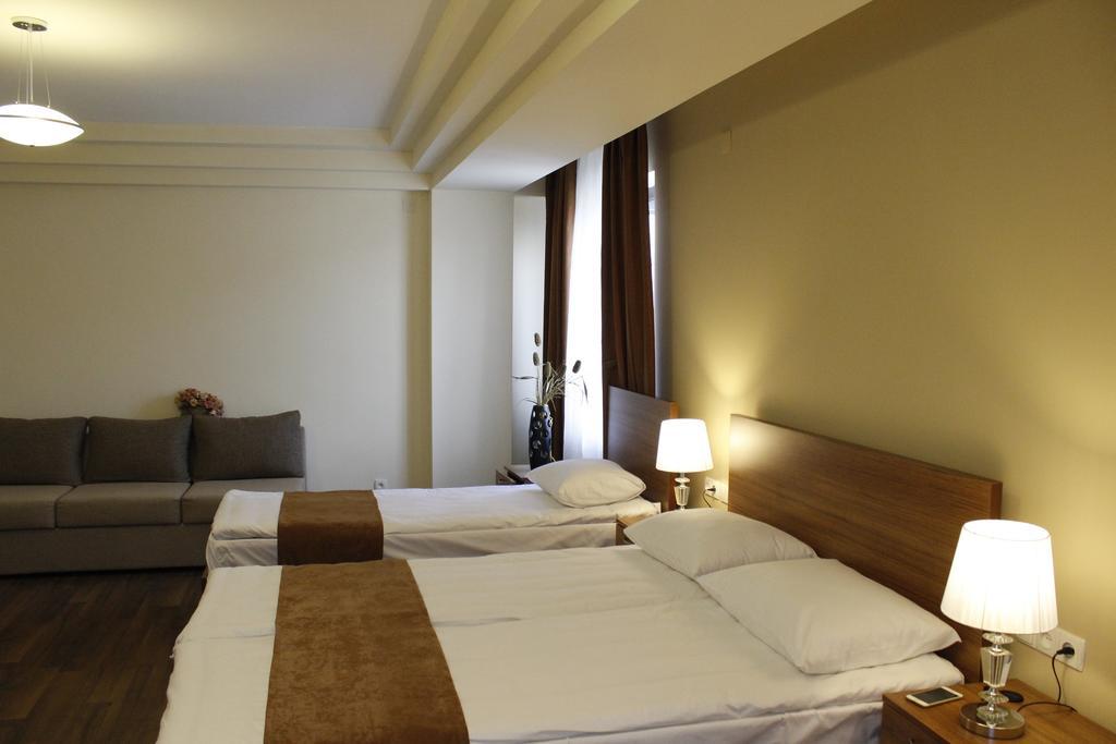 5Th Floor Guest House Jerevan Exteriör bild